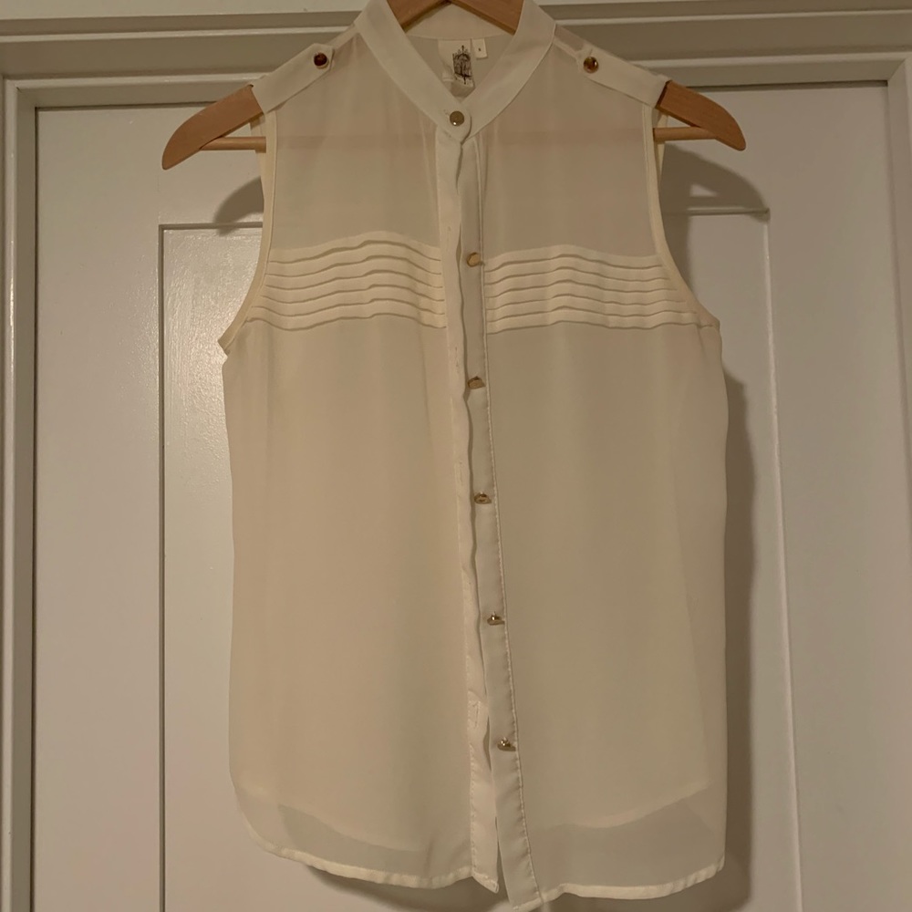 Sleeveless Button Down Blouse - image 1